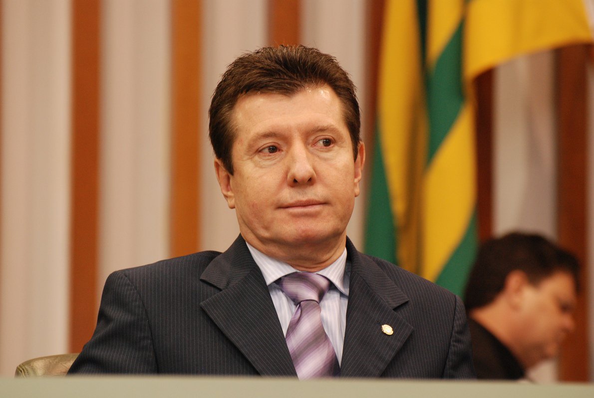 José Nelto espalha fake news sobre a base aliada