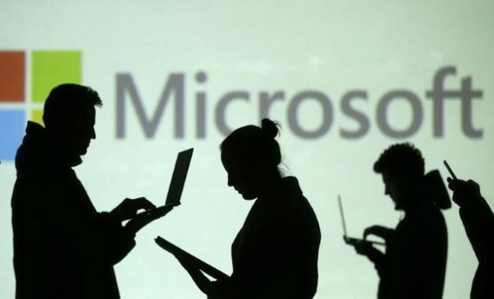 Microsoft tem lucro acima do esperado impulsionado por computação em nuvem