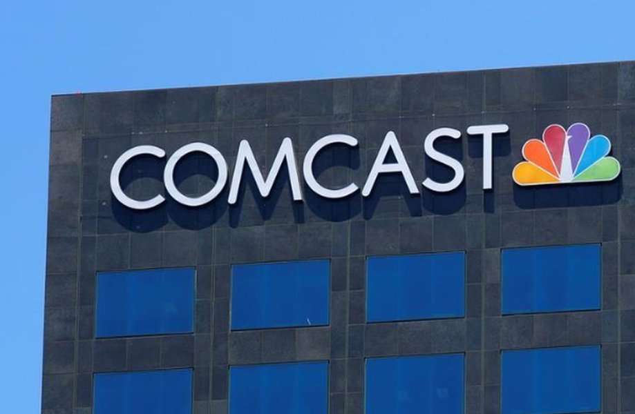 Comcast desiste de ativos da Fox e focará em oferta pela Sky