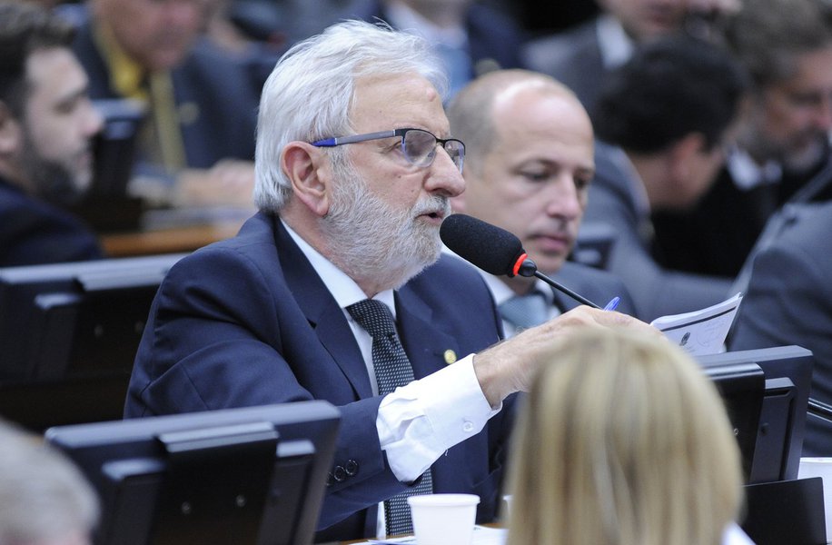 Valente:  parceria de Alckmin com o centrão é uma aberração previsível