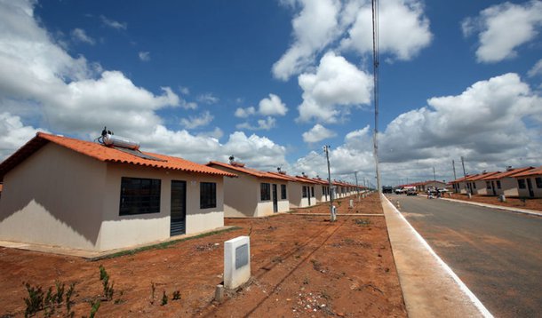 Temer paralisa 40 mil obras do Minha Casa Minha Vida