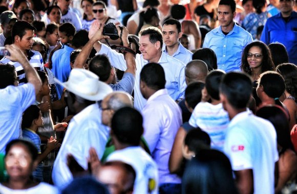 Senado: Marconi amplia intenções de votos e reduz rejeição