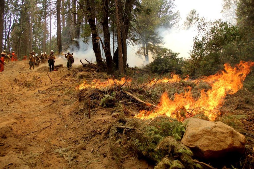 Sobe para dez número de mortes confirmadas em incêndios na Califórnia