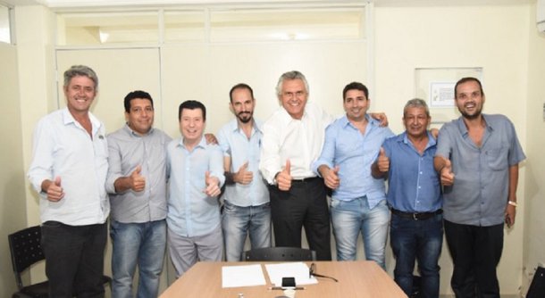 Caiado recebe apoio de ex-prefeito emedebista de Posse