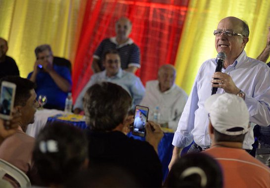 Deputados do DEM podem renunciar e implodir candidatura da direita na BA