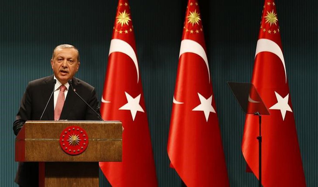 Turquia anuncia retaliação imediata às sanções dos EUA