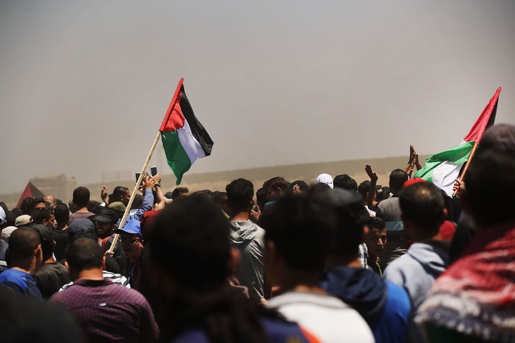 Palestinos no Líbano protestam contra política de Trump