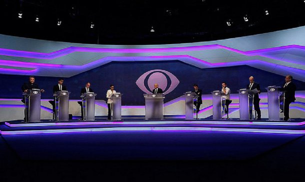Jornalista lamenta fase de 'analfabetismo político funcional'