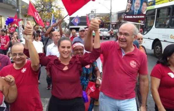 Kátia inicia campanha e abre palanque para Lula em Goiás