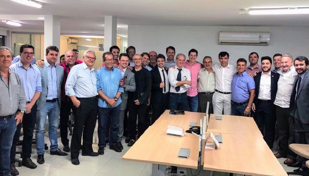 Com equipe de Iris, Daniel define estratégias para a Capital