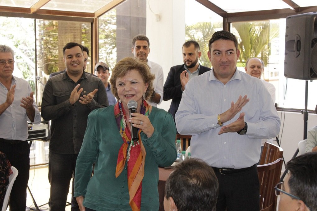 Em apoio a Lúcia, Vitti reúne lideranças de 50 municípios