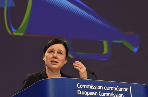 UE quer exigir que empresas de internet removam conteúdo extremista