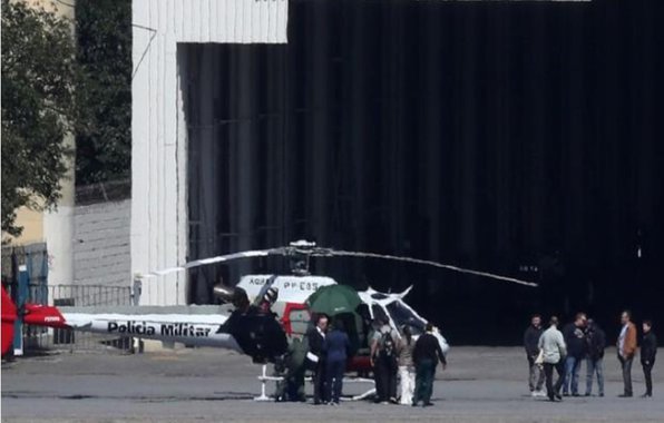 Bolsonaro chega a SP e passa por exames no hospital Albert Einstein