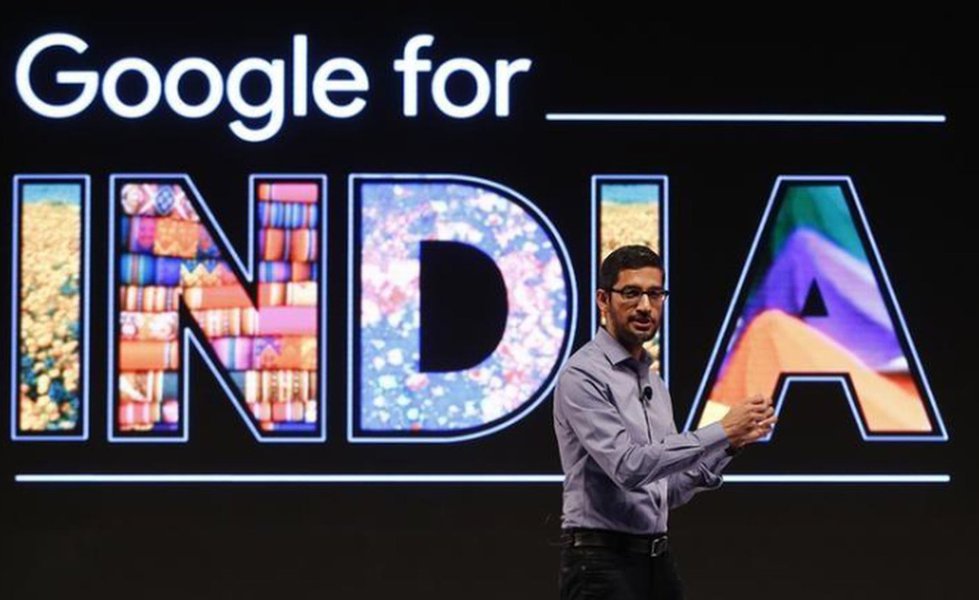 Google corre para impedir a ascensão do Facebook na Índia