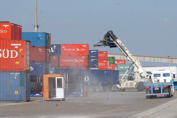 Balança comercial tem superávit mais baixo para agosto em três anos