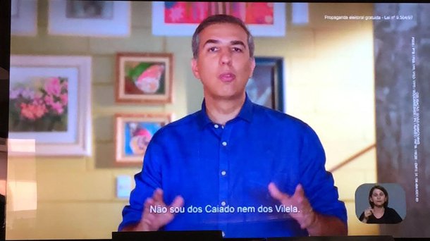Na TV, Eliton diz que não nasceu “em berço de ouro”: “não sou dos Caiado, nem dos Vilela”