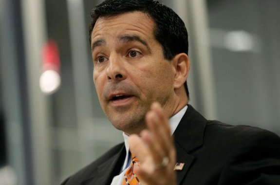 Especialista dos EUA em descobrir espiões diz que China tenta recrutar americanos no LinkedIn