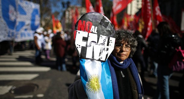 Ajuda mortal: como o Fundo Monetário Internacional destrói a economia dos países