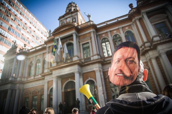 Prefeito tucano volta a parcelar salários de servidores