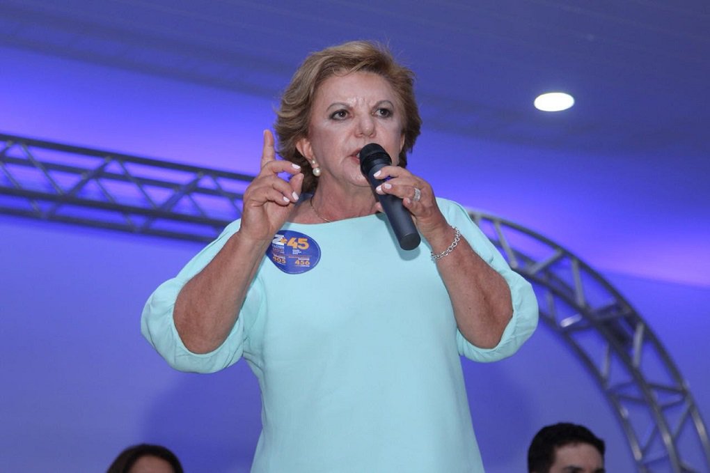 Lúcia Vânia quer federalizar a construção de escolas