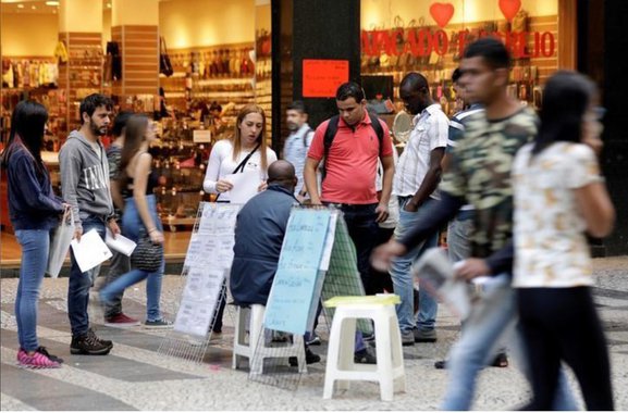 Apenas 18% dos brasileiros pouparam em junho, diz indicador da CNDL