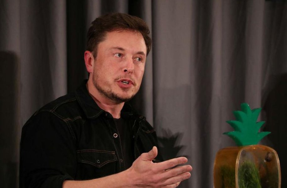 Desistência de fechar capital pode aumentar problemas de Elon Musk na Tesla