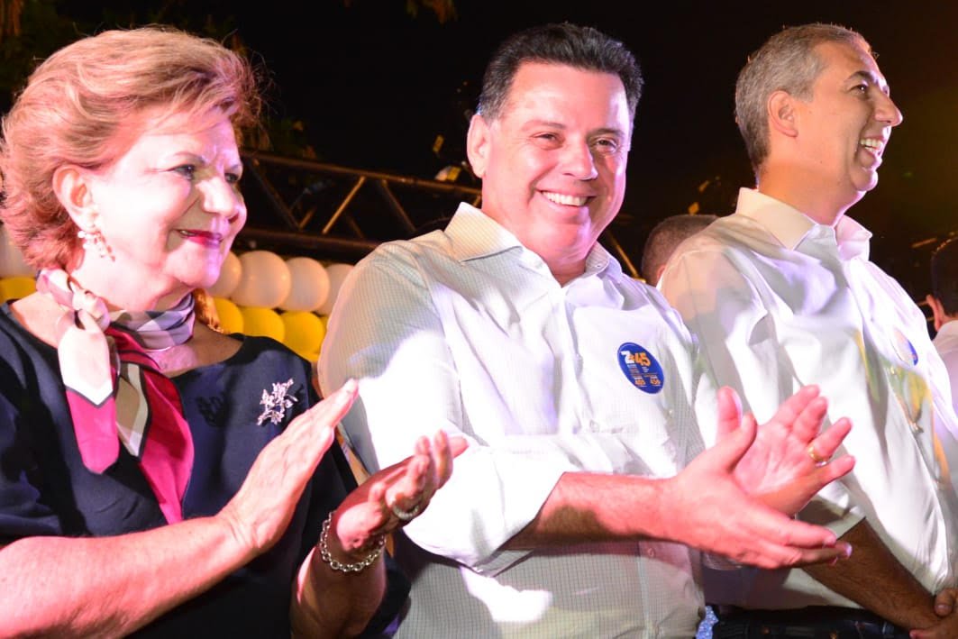 Lúcia: “Votar no Zé Eliton é votar no futuro das nossas gerações”