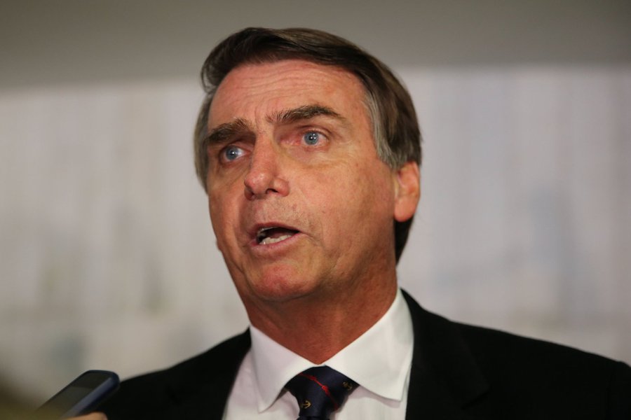 Tijolaço: Bolsonaro não é caso para TSE ou STF. É para o Juizado de Menores