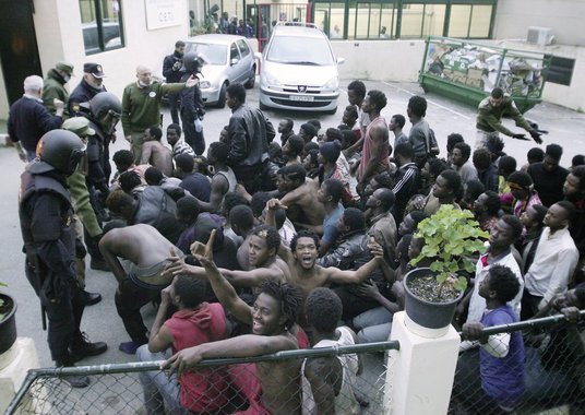Espanha devolve imigrantes ao Marrocos
