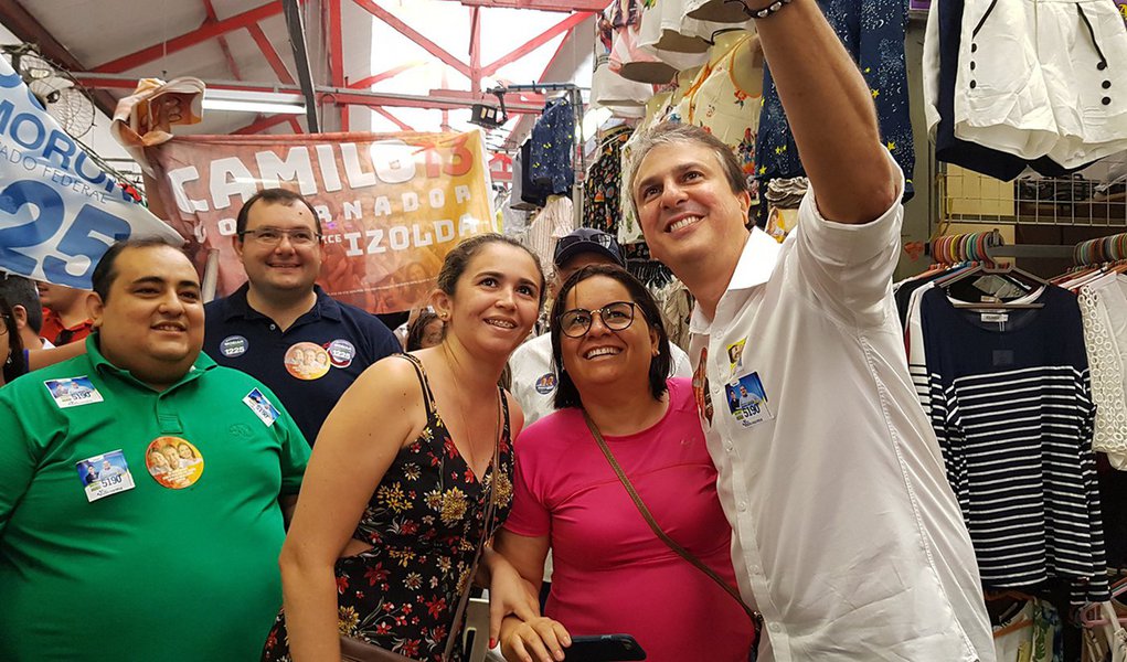 Camilo lidera ranking de interações no Face e Instagram