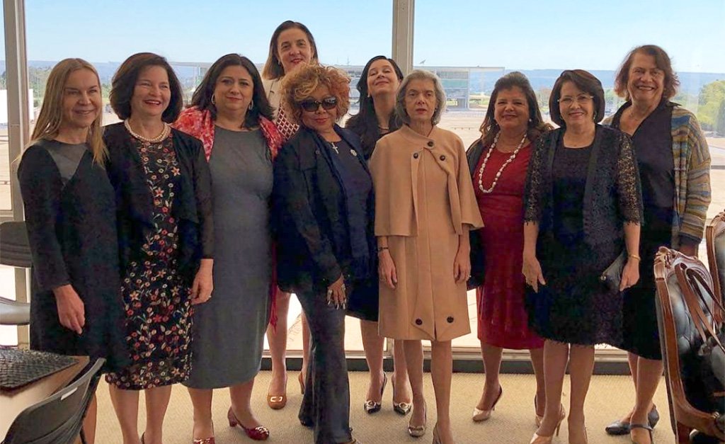 Não deixe a democracia morrer