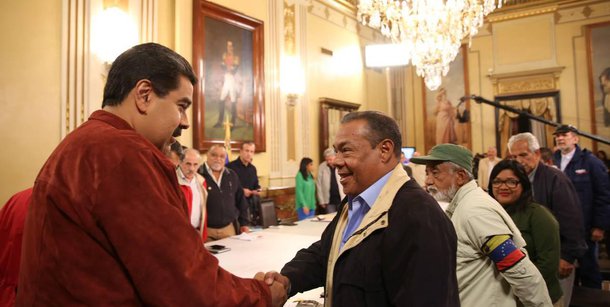 Maduro convoca congresso de trabalhadores para enfrentar guerra econômica