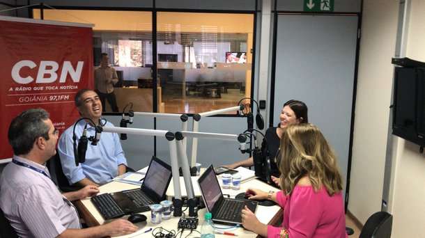 Zé Eliton apresenta proposta para combater evasão escolar