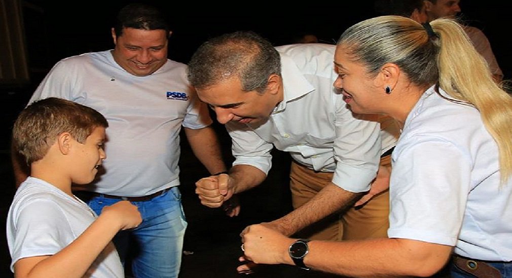 Zé Eliton supera Daniel e Caiado na batalha das redes sociais