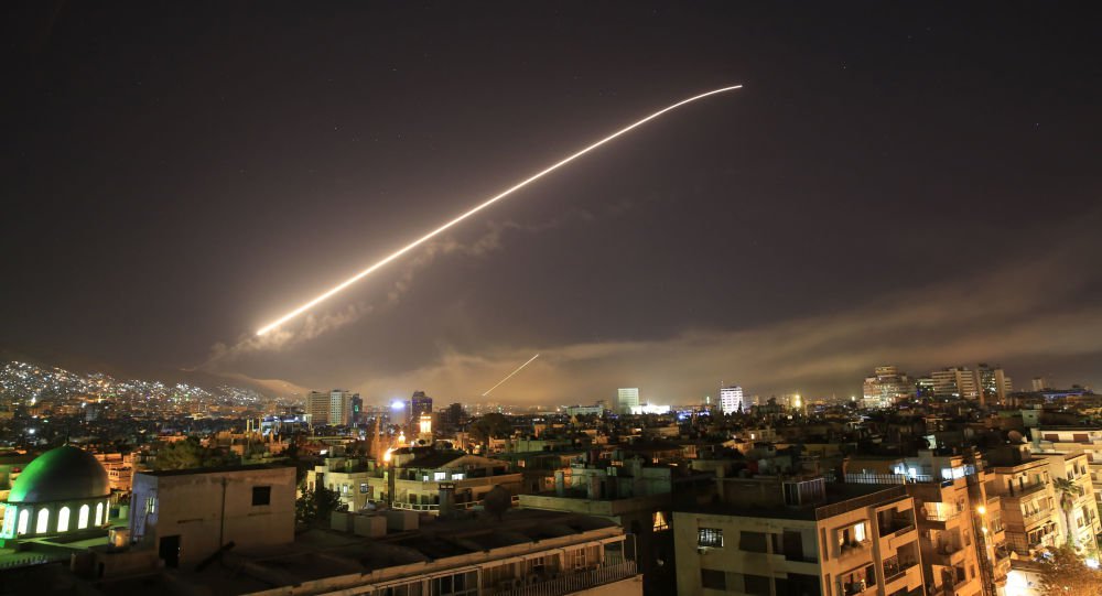 Defesa antiaérea da Síria derruba mísseis disparados de Israel