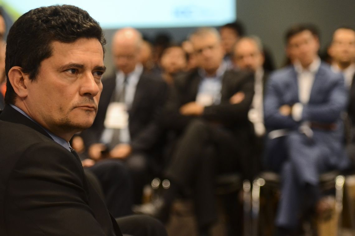 Manifestantes querem Moro fora de evento em Portugal