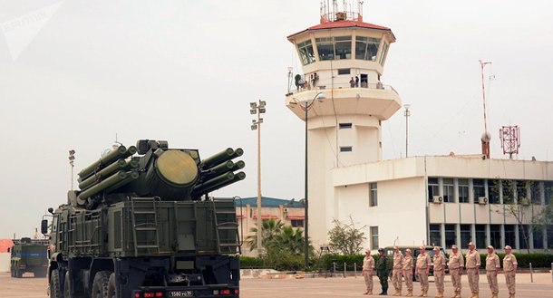 Militares russos rechaçam ataque terrorista em base na Síria