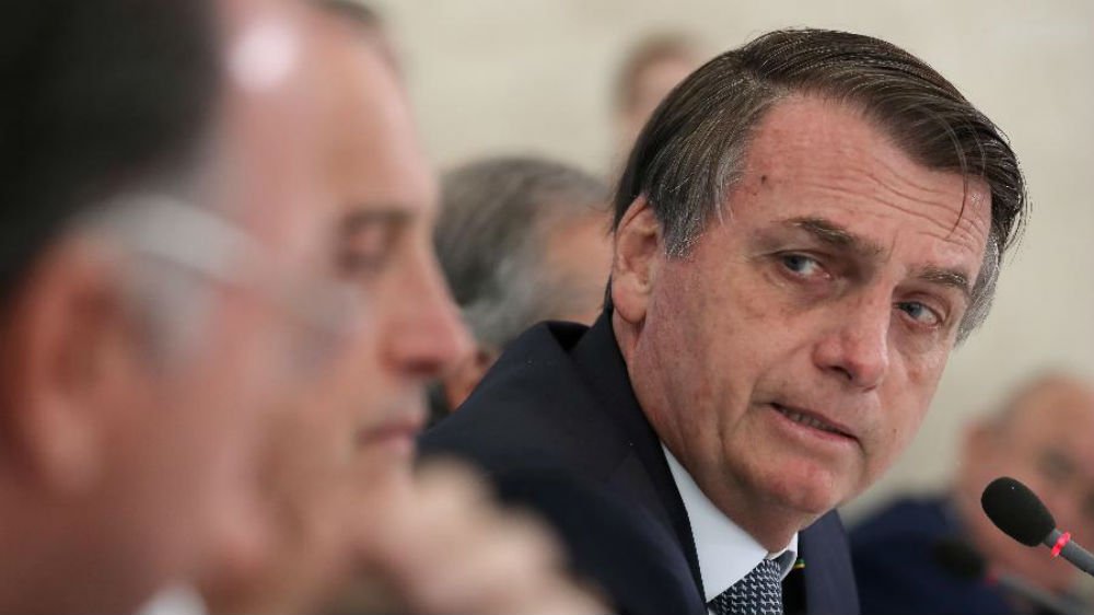 Bolsonaro arrasta o Brasil para o imponderável, diz Rodrigo Vianna