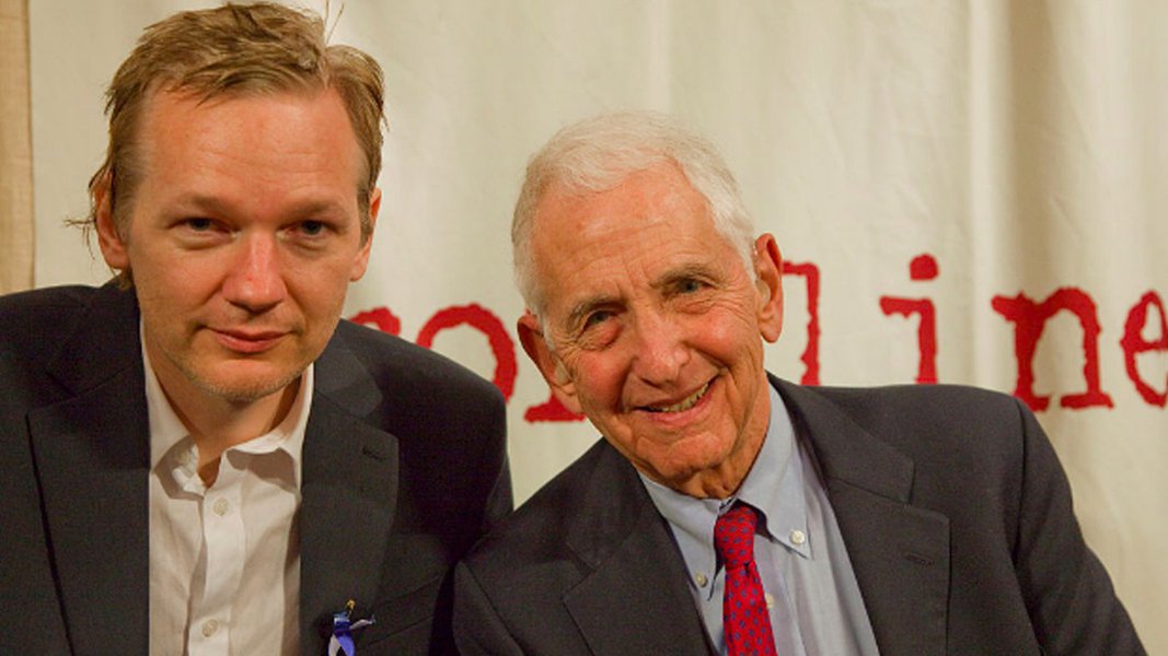 Daniel Ellsberg: Trump declara guerra contra o jornalismo