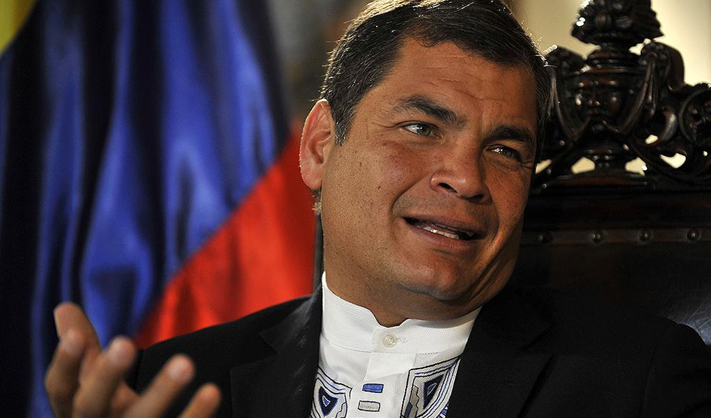Justiça do Equador manda prender ex-presidente Rafael Correa