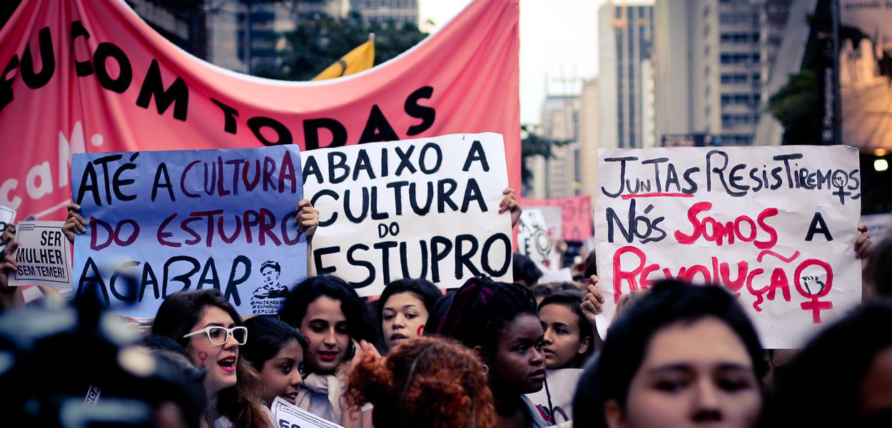 Manifestação assédio sexual estupro