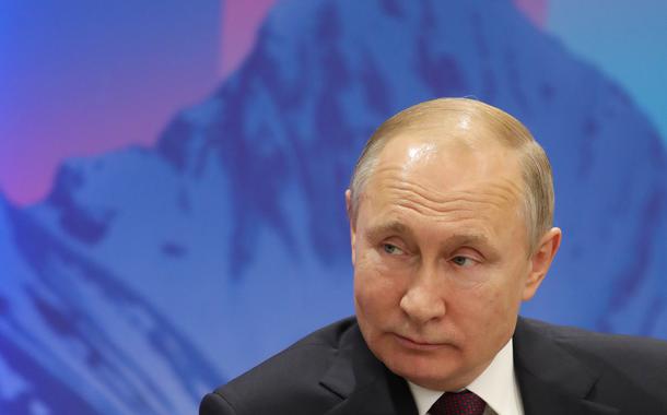 Russian President Vladimir Putin attends a meeting with his Finnish counterpart Sauli Niinisto on the sidelines of the International Arctic Forum in Saint Petersburg, Russia April 9, 2019. Sputnik/Mikhail Klimentyev/Kremlin via REUTERS  ATTENTION EDITORS - THIS IMAGE WAS PROVIDED BY A THIRD PARTY.