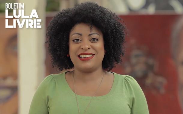 Preta Ferreira, que apresenta o Boletim Lula Livre, é presa e não se sabe o motivo