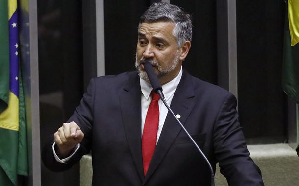 Pimenta: não houve convicção e sim conspiração contra Lula