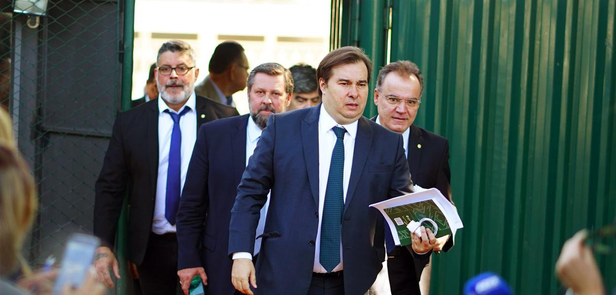 Brasilia DF O Presidente da câmara, dep. Rodrigo Maia (DEM-RJ), acompanhado de Alexandre Frota, fala sobre Reforma da Previdência