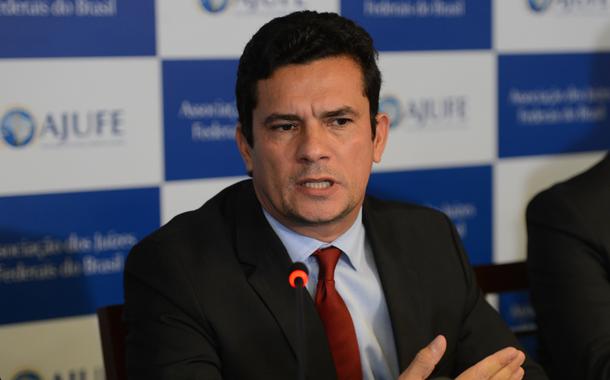 O juiz federal SÃ©rgio Moro participa de apresentaÃ§Ã£o de um conjunto de medidas contra a impunidade e pela efetividade da JustiÃ§a, na sede AssociaÃ§Ã£o dos JuÃ­zes Federais do Brasil (Fabio Rodrigues Pozzebom/AgÃªncia Brasil)