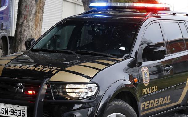 A PolÃ­cia Federal prende o banqueiro Eduardo Plass em nova etapa da OperaÃ§Ã£o Hashtag, desbodramento da Lava Jato no Rio de Janeiro.