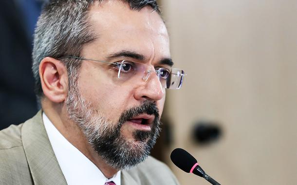 (BrasÃ­lia - DF, 25/04/2019) ReuniÃ£o com Abraham Weintraub, Ministro de Estado da EducaÃ§Ã£o e equipe.Foto: Marcos CorrÃªa/PR
