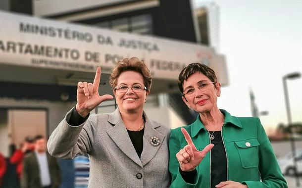 A ex-presidenta da República Dilma Rousseff e a escritora espanhola Pilar del Río, presidenta da Fundação José Saramago, visitaram o ex-presidente Lula na tarde desta quinta-feira (11) em Curitiba.