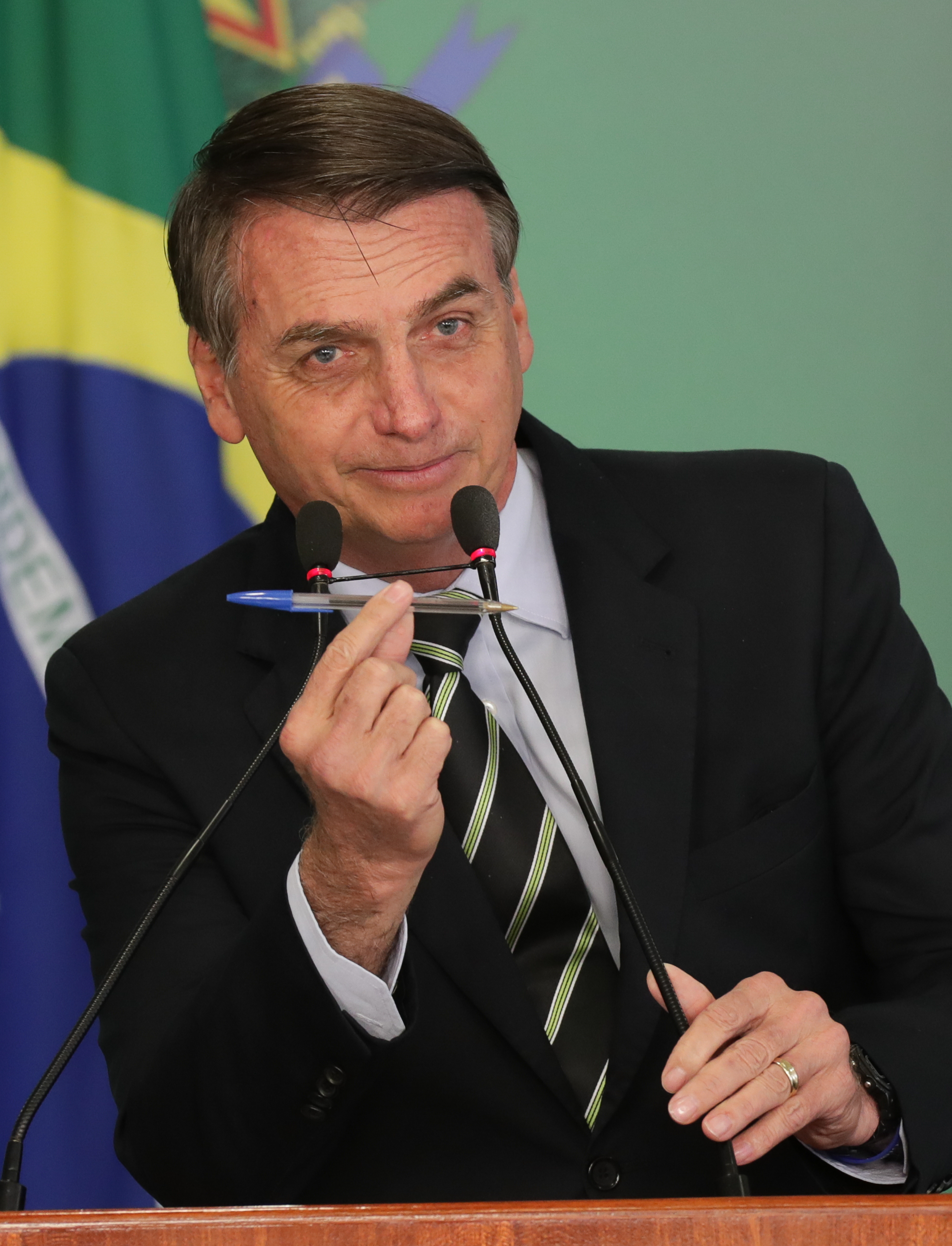 BrasÃ­lia- DF. 15-01-2019- Presidente Bolsonaro assina decreto liberando a compra de armas para cidadÃ£o de bem.   Foto Lula Marques